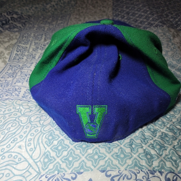 Vancouver Canucks NHL New Era baseball hat size 7 5/8 - Picture 3 of 6